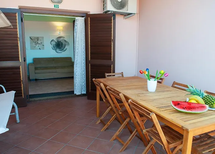 公寓 Sunnyhomecefalu39 切法卢