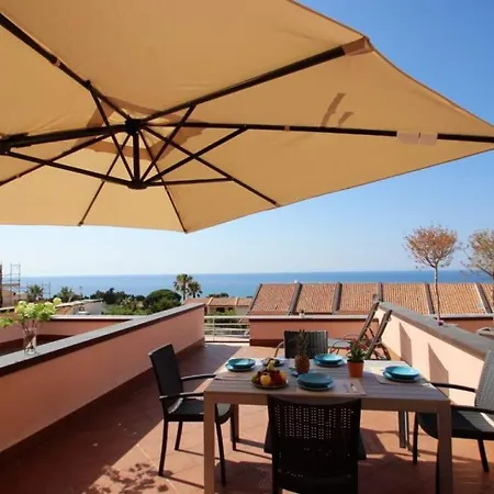 Sunnyhomecefalu39 شقة *