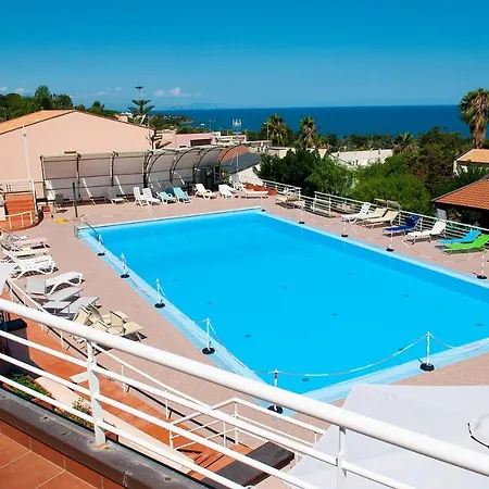 Sunnyhomecefalu39 Cefalu