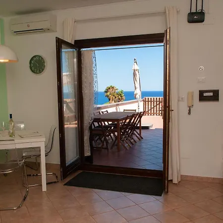 Sunnyhomecefalu39 شقة تْشيفالو