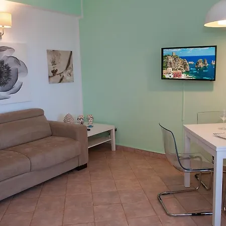 Sunnyhomecefalu39 * تْشيفالو