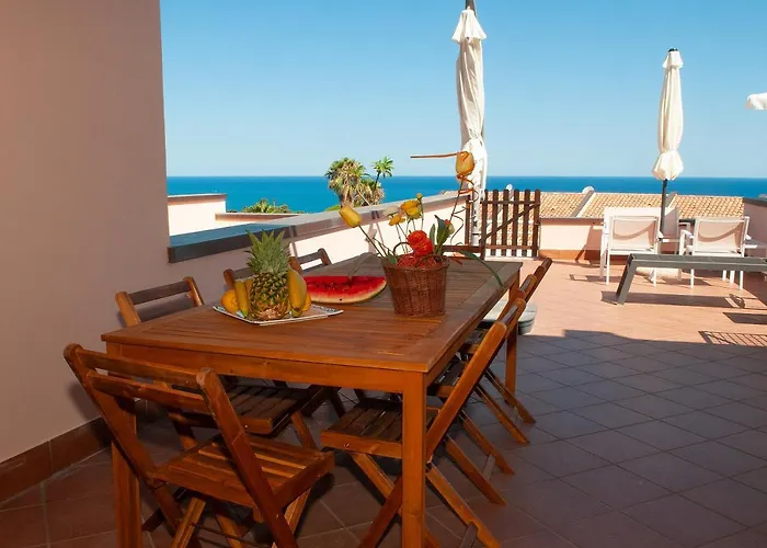 Apartment Sunnyhomecefalu39 *